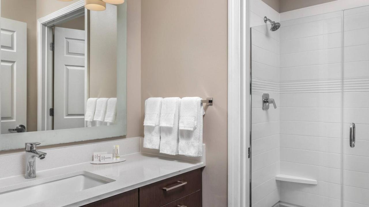 Towneplace Suites By Marriott Charlotte Arrowood Exterior photo